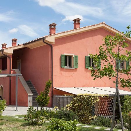 Agriturismo Bio Podere Doganelle Giuncarico Luaran gambar